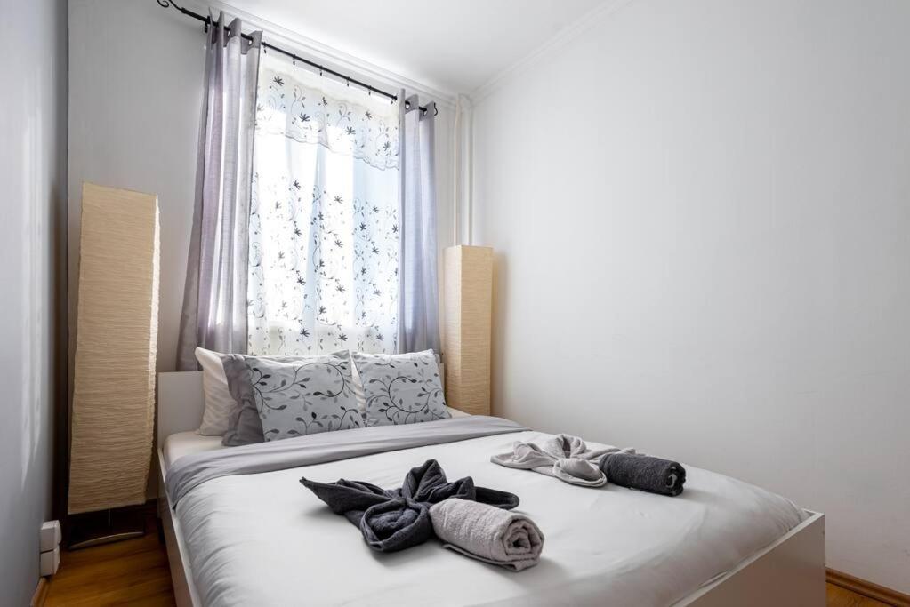 Apartamento Spacious And Bright Flat Between Airport & Center Budapest Exterior foto